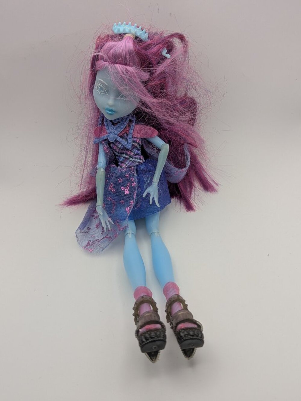 2014 Monster High Haunted Kiyomi Haunterly Doll
